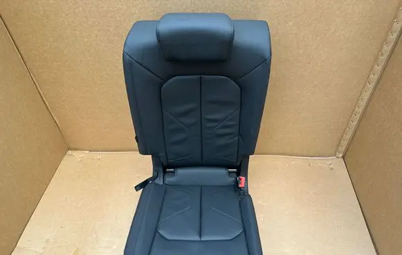 Audi Q3 F3 Rear seat 83A885040D