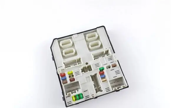 Renault Scenic III - Grand scenic III Fuse module 284B61770R 1707039443 51945C311