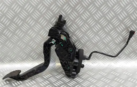 Clutch pedal