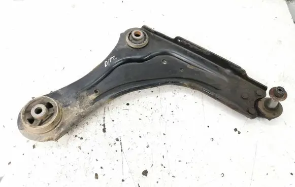 Renault Laguna III Front lower control arm/wishbone 110F044D
