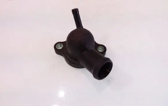 Volkswagen Touran I Coolant pipe/hose 04L121131AA