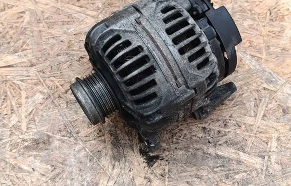 Audi A4 S4 B6 8E 8H Generator/alternator 028903031 0124515083
