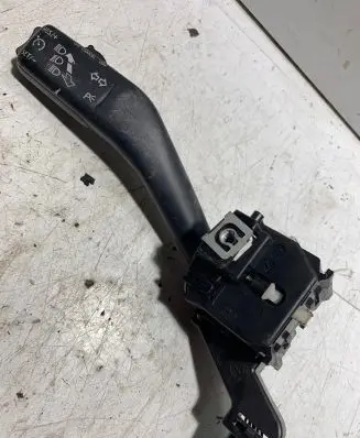 Volkswagen Touran I Indicator stalk ANP80H013F