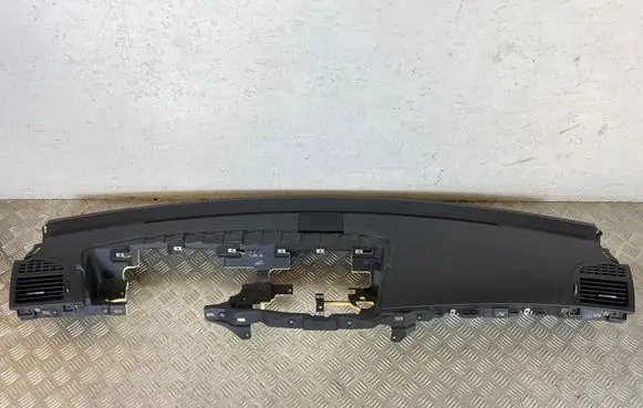 Mercedes-Benz S W221 Dashboard P0107884 000075040 T0023419