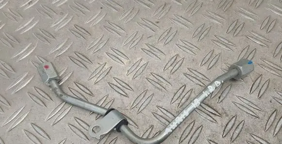Fuel injector supply line/pipe