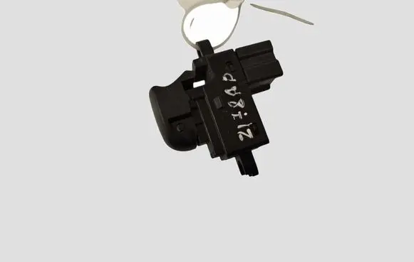 Nissan Juke I F15 Electric window control switch