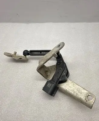 BMW X5 G05 Headlight/headlamp level sensor 6895467