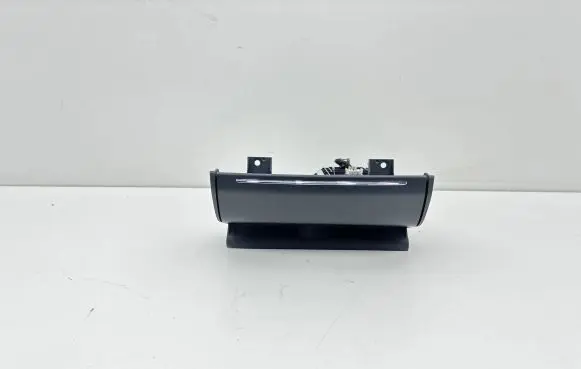 Maserati Ghibli Dashboard storage box/compartment 670066186 1016600001