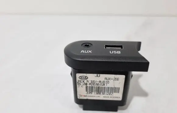 KIA Ceed USB socket connector 96120A2000 1308301202 96120A2000WK