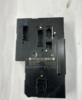 Mercedes-Benz E W212 SAM control unit A2129009822 5DK01102335 2129017206