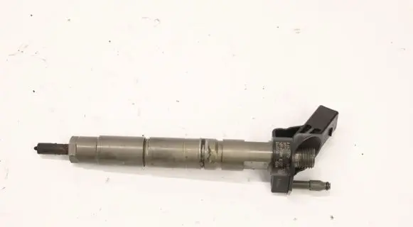 Mercedes-Benz ML W164 Fuel injector A6420701187