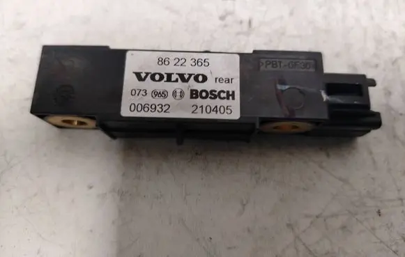 Volvo V70 Airbag deployment crash/impact sensor 8622365 210405 006932