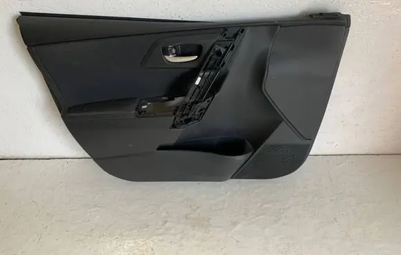 Toyota Auris E180 Front door card panel trim 6777802280