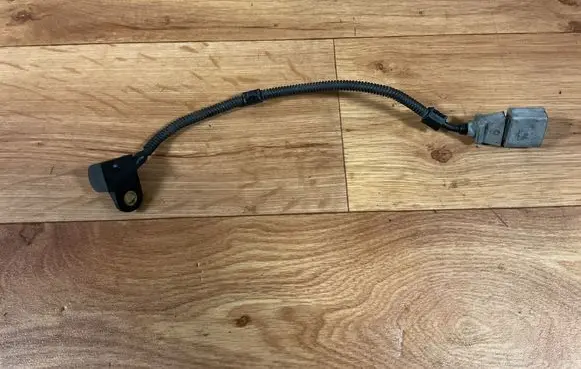 Volkswagen Caddy Crankshaft position sensor 9805940