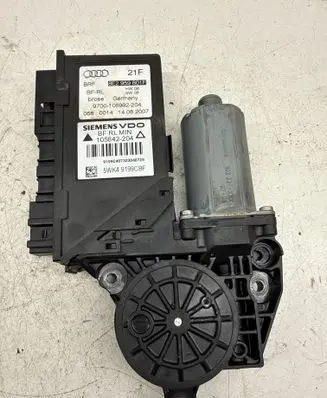 Audi A4 S4 B7 8E 8H Front door window regulator motor 8E2959801F 105842204 9700105992204