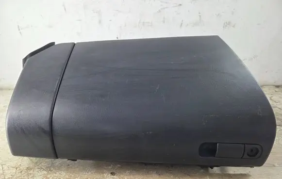 Mazda 3 I Glove box set 