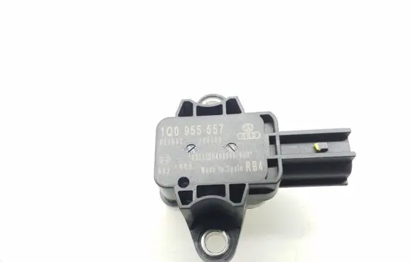Volkswagen Polo V 6R Airbag deployment crash/impact sensor 1Q0955557