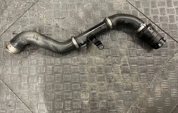 Mercedes-Benz Vito Viano W447 Intercooler hose/pipe A4475280582