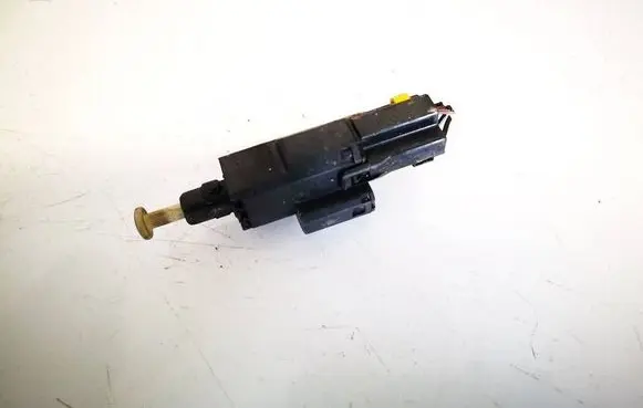 Opel Astra G Brake pedal sensor switch 09132299