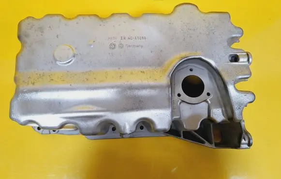 Audi A3 S3 8P Oil sump 06F103603