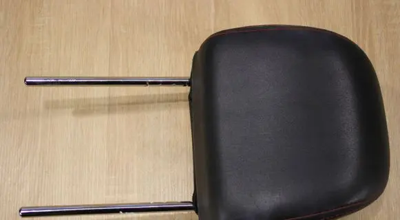 Alfa Romeo Giulietta Front seat headrest 