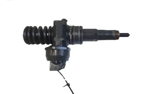Volkswagen Golf V Fuel injector 0414720215 036130073AG