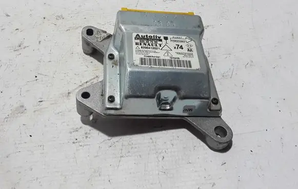 Renault Laguna II Airbag control unit/module 8200412021
