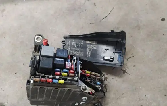 Volvo S60 Fuse box set