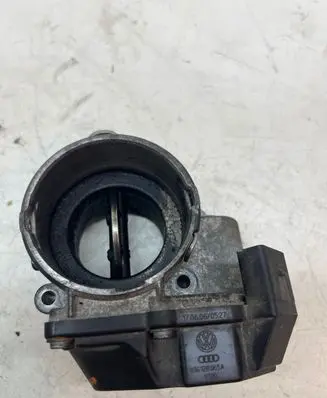 Volkswagen Touran I Throttle valve 03G128063A