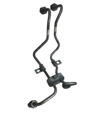 Mitsubishi Pajero Fuel injector supply line/pipe 