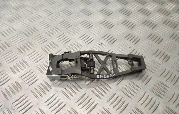 Volkswagen Touran I Front door exterior handle/bracket 1T0837885B 1T0839885A