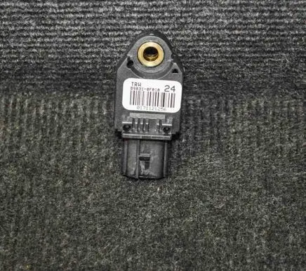 Toyota Verso-S Airbag deployment crash/impact sensor 898310F010