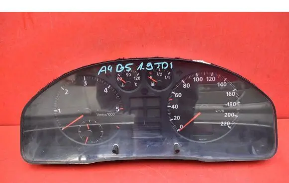 Audi A4 S4 B5 8D Speedometer (instrument cluster) 8D0919033A