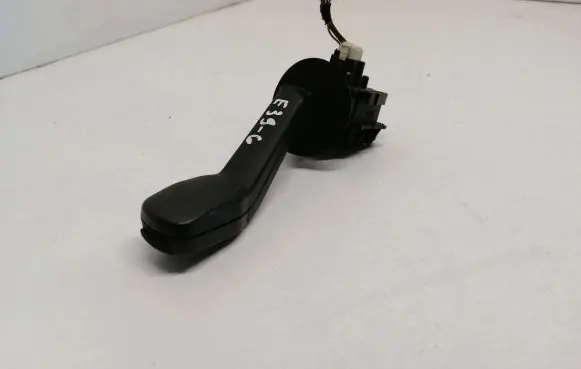 BMW 5 E39 Indicator stalk 8352172 01100410