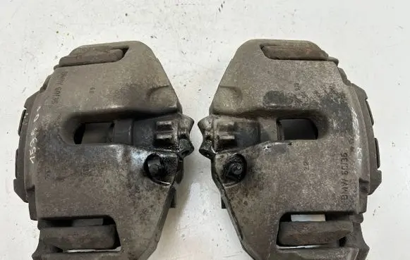 BMW 5 E60 E61 Front brake caliper 15496610