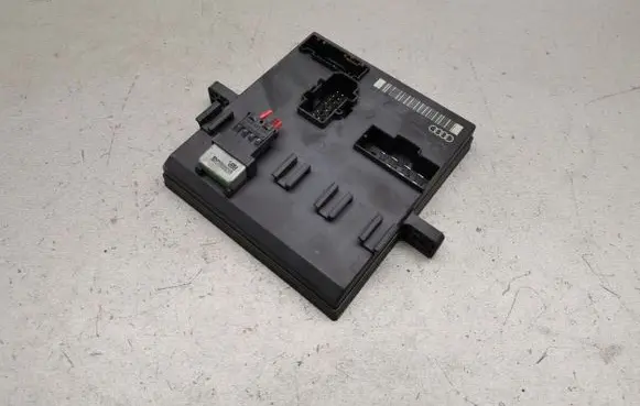Audi A4 S4 B6 8E 8H Comfort/convenience module 8E0907279E