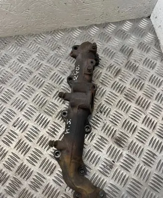 KIA Sorento Exhaust manifold