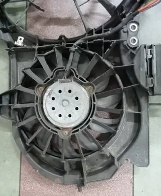 Audi A4 S4 B6 8E 8H Air conditioning (A/C) fan (condenser) FC1039 867007X