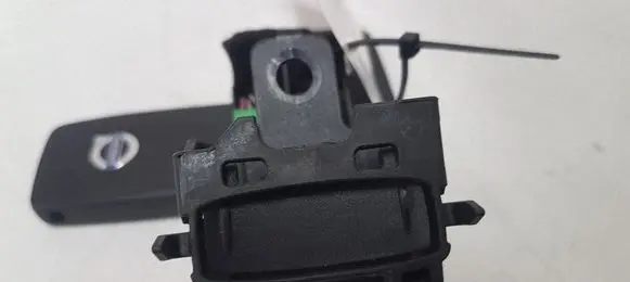 Volvo V40 Ignition lock AH4N15607AE 28227917