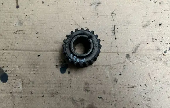 Renault Clio IV Crankshaft pulley 130214280R