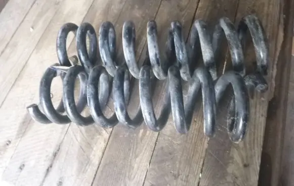 Dodge Charger Rear coil spring 05168896AB