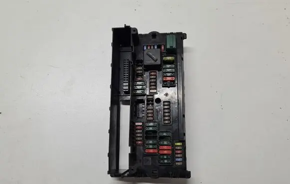BMW X3 F25 Fuse module 1703344 9252816 925281601
