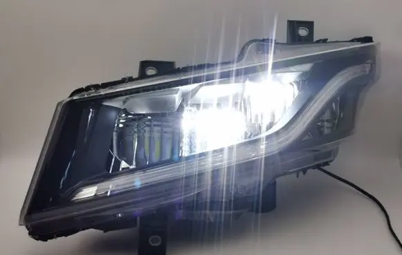 Iveco Daily 6th gen Headlight/headlamp 58029054780 50270711 10R-050081