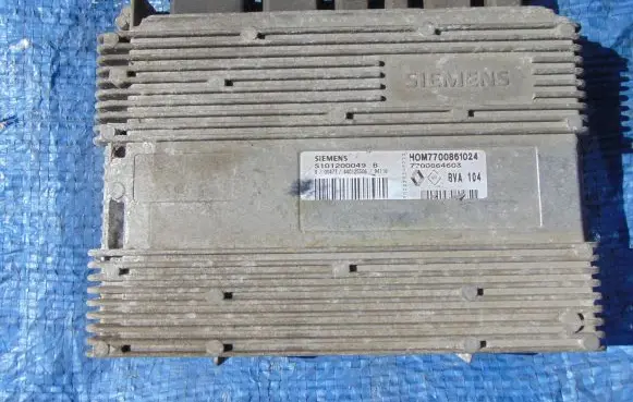 Renault Laguna I Engine control unit/module S101200049B