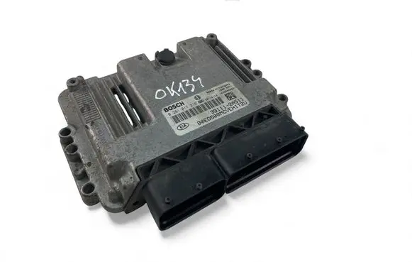 KIA Ceed Engine control unit/module ECU 391112A511 0281017216