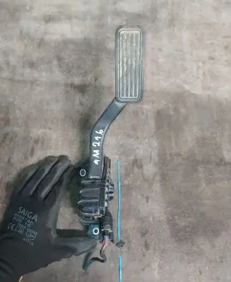 Mazda 6 Accelerator throttle pedal 1988003400 07G07 1603A5