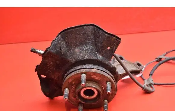 KIA Carens II Front wheel hub spindle knuckle