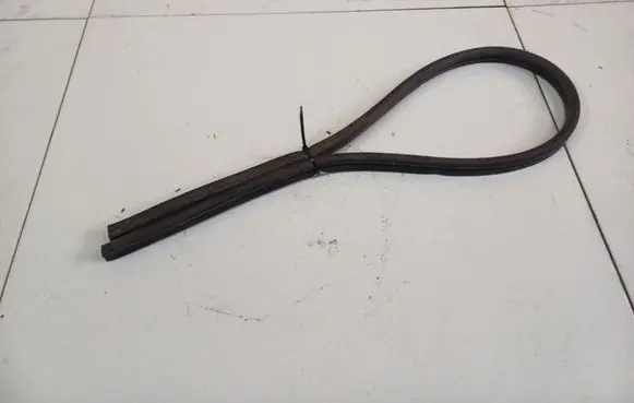 Honda Jazz Rubber seal front coupe door 