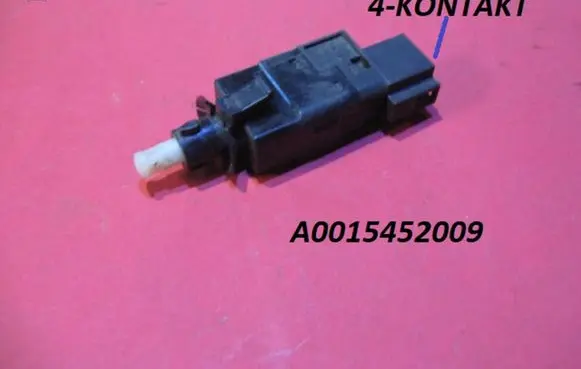 Mercedes-Benz Vito Viano W638 Brake pedal sensor switch A0015452009