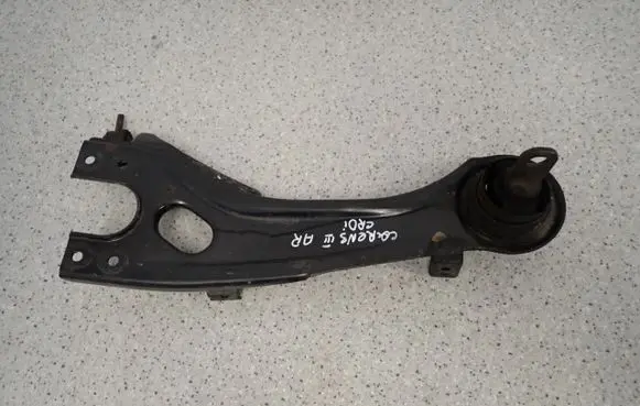 KIA Carens II Rear suspension control arm 